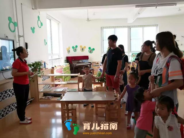 灾难片”来了!幼儿园开学第一天是这样的,上演各式哭闹,看看老师怎么做