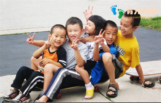 想让孩子更接近成功”，比尔·盖茨父亲告诉您，童心”很重要