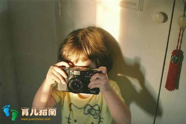 父母不能陪伴孩子一辈子，成才的路上需孩子自我激励，为自己加油