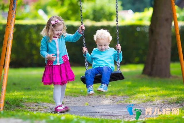 当孩子说不想去学校”时,父母可以从以下2点进行分析和处理