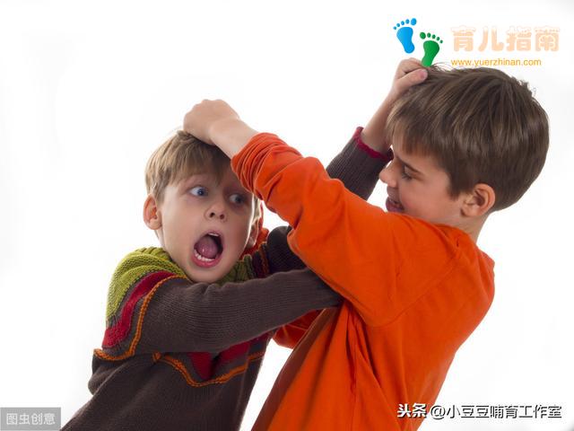 送孩子去军事化夏令营吃苦锻炼,能让他养成好好习惯吗