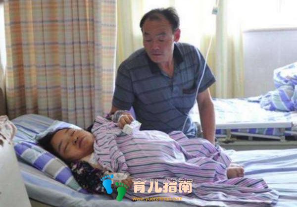 &quot;侏儒夫妻&quot;怀孕执意生孩子，等到分娩看到孩子后，后悔没听医生的