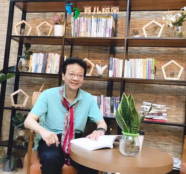 「亲子教育那点事」让我们对孩子充满信心的阿涌叔叔咖啡时间