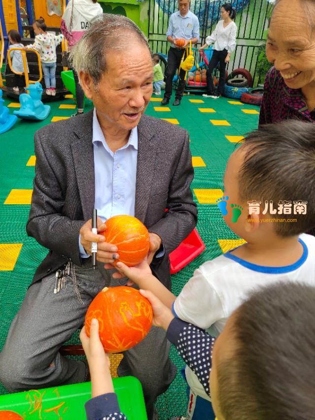 贵州非物质文化遗产继承人到幼儿园雕刻瓜灯