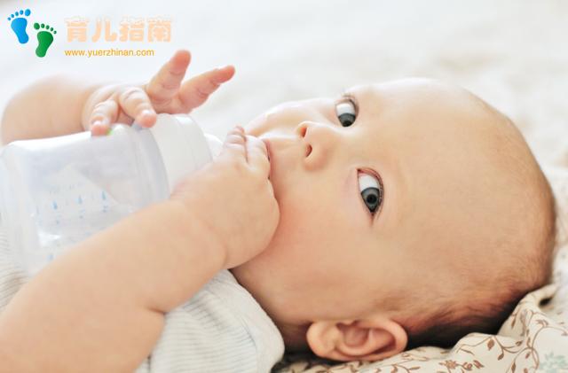 年轻宝妈趁宝宝睡着后，出门放松，回来后发现宝宝永远闭上了眼睛