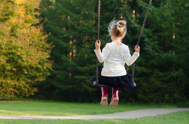 孩子总爱“买买买”？家长要懂得恰当处理，首先要避免这3个误区