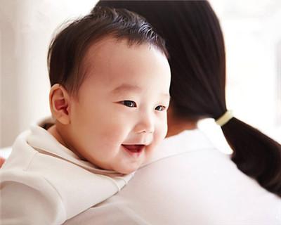 童年给足安全感 孩子未来才幸福