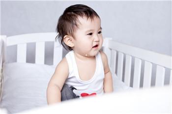 baby能看电视吗？看看专家们的讨论