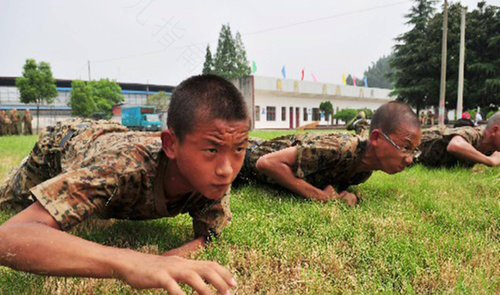 如何吸引孩子们主动吃苦 如何吸引孩子们主动吃苦