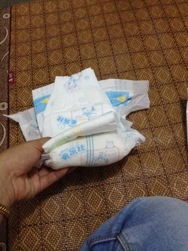 女儿一直在穿纸尿裤 女儿一直在穿纸尿裤