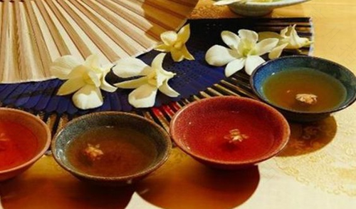 雄黄酒不可以乱喝 小心中毒 雄黄酒不可以乱喝 小心中毒