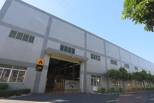 伊利奶粉工厂敞开大门亮品质 公开细节任监督