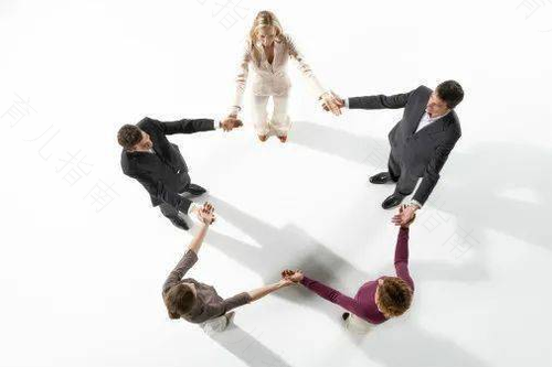 社交中相处的夸张因素 社交中相处的夸张因素