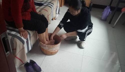 让娃敬老有孝心，请从你开始