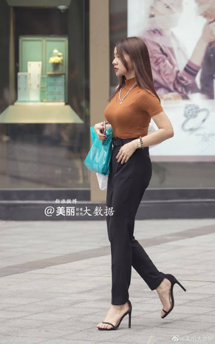 女人应具有如画般的气质 女人应具有如画般的气质