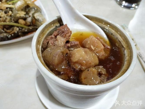 牛筋和牛鞭煨制成汤的注意事项