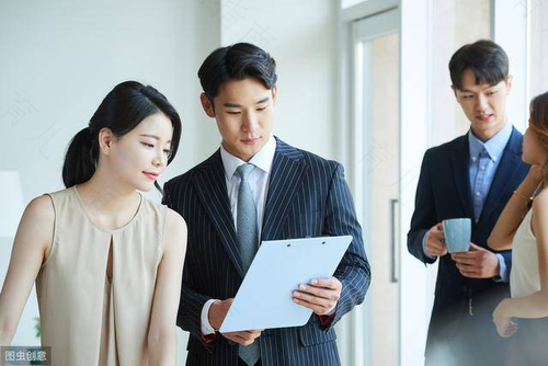 女人怎样得到领导赏识? 女人怎样得到领导赏识?