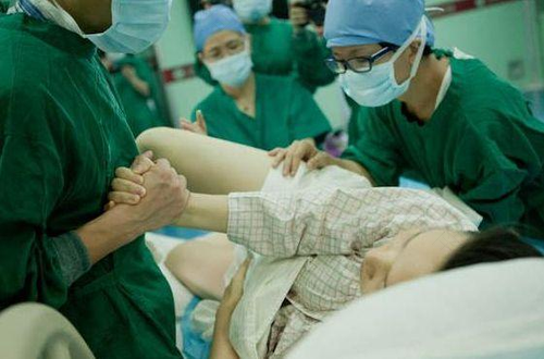 产妇生产后的身体处于什么状态 产妇生产后的身体处于什么状态