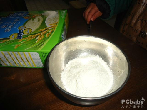 这样做让宝宝爱上吃米粉