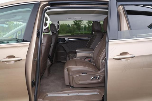 腹泻能不能吃面包片 腹泻能不能吃面包片