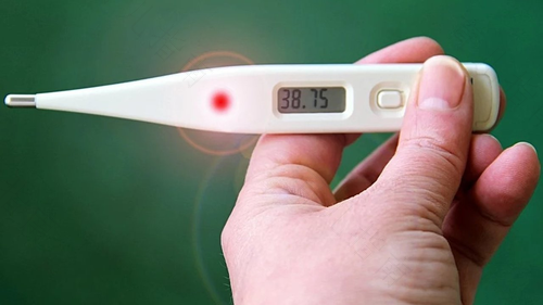 37度1是发烧吗大人 37度1是发烧吗大人