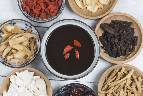 失眠熬夜吃什么补救 失眠熬夜吃什么补救