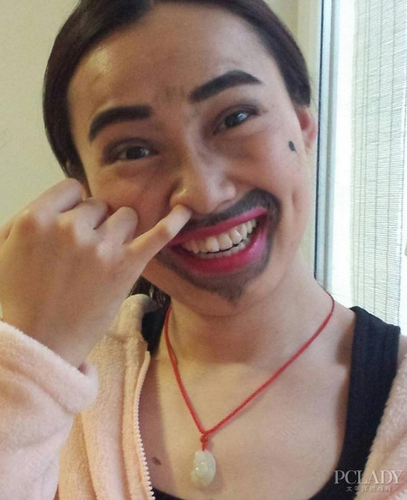 女人突然长胡子是什么原因引起的 女人突然长胡子是什么原因引起的