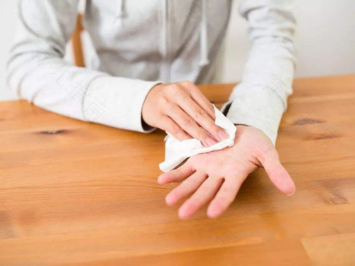 感冒手心发热是怎么了 感冒手心发热是怎么了