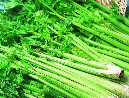 身上有湿疹可以吃芹菜吗? 身上有湿疹可以吃芹菜吗?