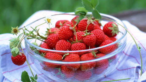 感冒咳嗽能不能吃草莓 感冒咳嗽能不能吃草莓
