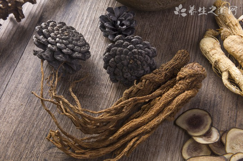 舌苔厚嘴里有味