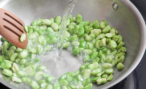 蚕豆病能不能吃黄豆酱