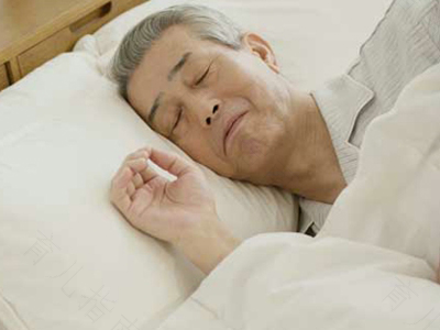 老年人嗜睡症的表现症状有哪些 老年人嗜睡症的表现症状有哪些