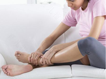 晚上睡觉时腿酸是什么原因