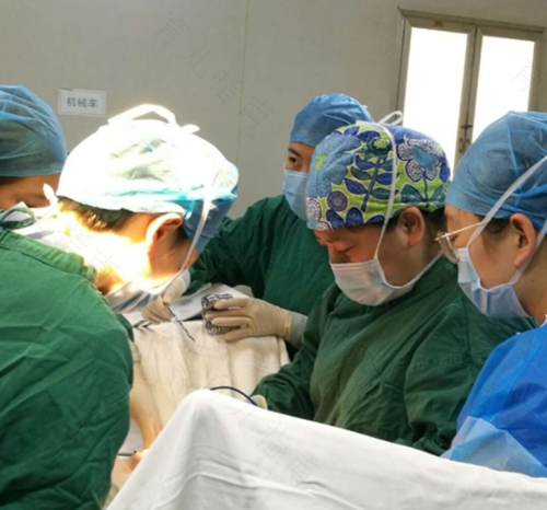 做子宫内膜刮宫手术疼吗 做子宫内膜刮宫手术疼吗