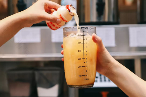 小孩肺炎可以喝奶茶吗 小孩肺炎可以喝奶茶吗