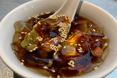 脸摔破了什么不能吃 脸摔破了什么不能吃