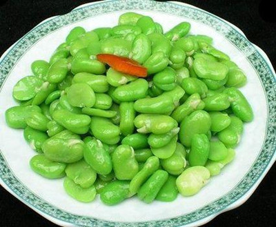 蚕豆病能用田基黄洗澡吗 蚕豆病能用田基黄洗澡吗