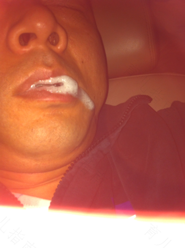 打嗝吐白沫怎么回事 打嗝吐白沫怎么回事