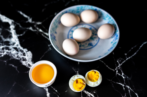 咳嗽喉咙痛能不能吃鸡蛋