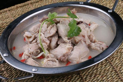 小孩感冒发烧可以吃羊肉吗 小孩感冒发烧可以吃羊肉吗