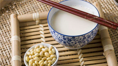 乳腺结节不能喝豆浆吗 乳腺结节不能喝豆浆吗
