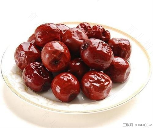 子宫囊肿可以吃红枣枸杞吗 子宫囊肿可以吃红枣枸杞吗