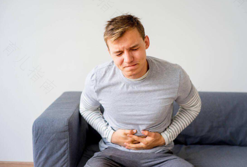 老是反胃怎么回事男生