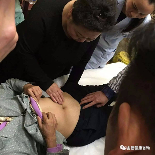 肚脐眼周围针扎疼怎么回事 肚脐眼周围针扎疼怎么回事