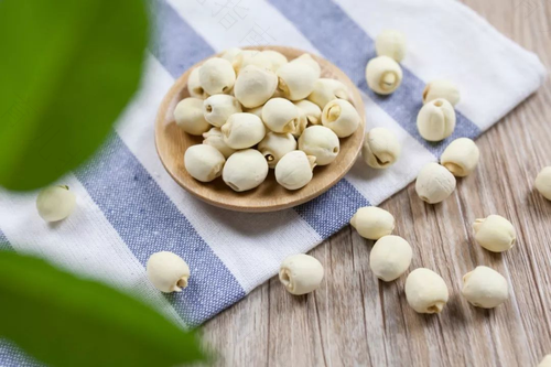 咳嗽能吃莲子汤吗