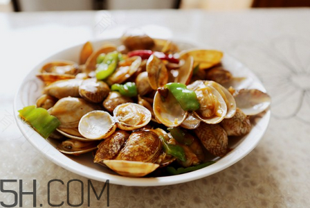 慢性咽喉炎可以吃海鲜吗 慢性咽喉炎可以吃海鲜吗