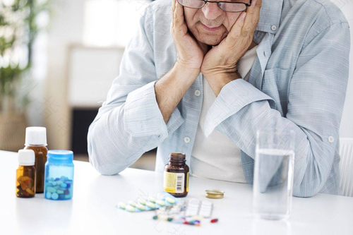 喉咙痛发烧是什么原因