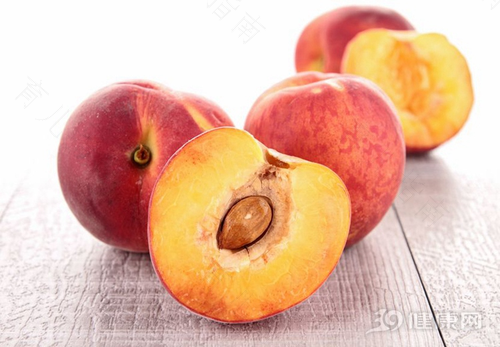 喉咙发炎能不能吃桃子? 喉咙发炎能不能吃桃子?