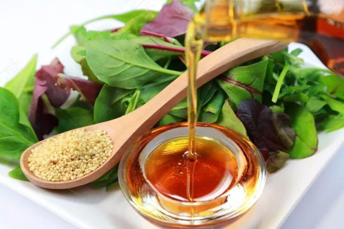 直接喝香油可以治便秘吗 直接喝香油可以治便秘吗